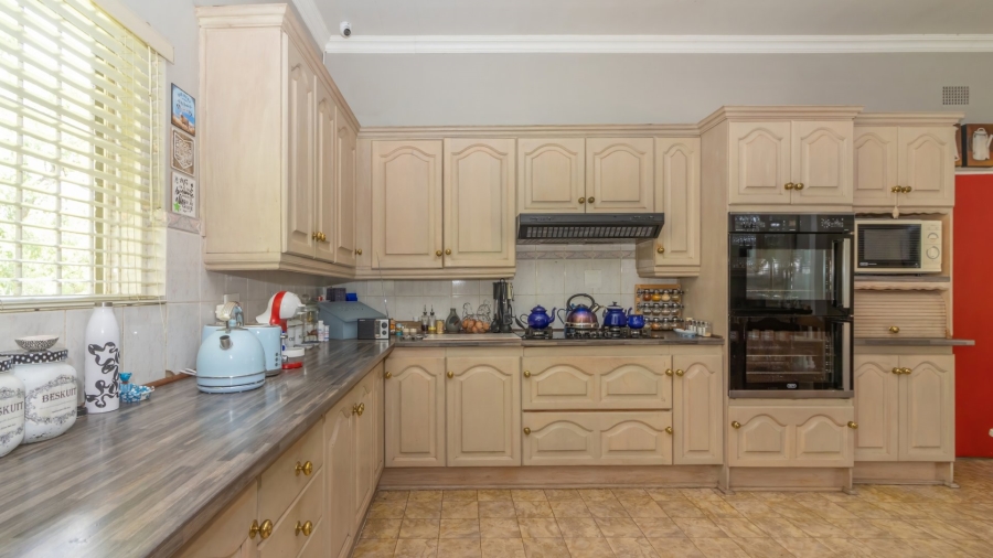 4 Bedroom Property for Sale in Wilgenhof Free State